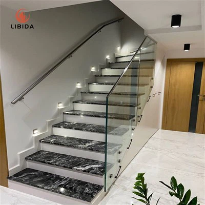 Villa Baluling Balcon Glass Hand-Rail pour un appartement de villégiature Verre en aluminium U Balustrade de terrasse de clôture en verre de canal